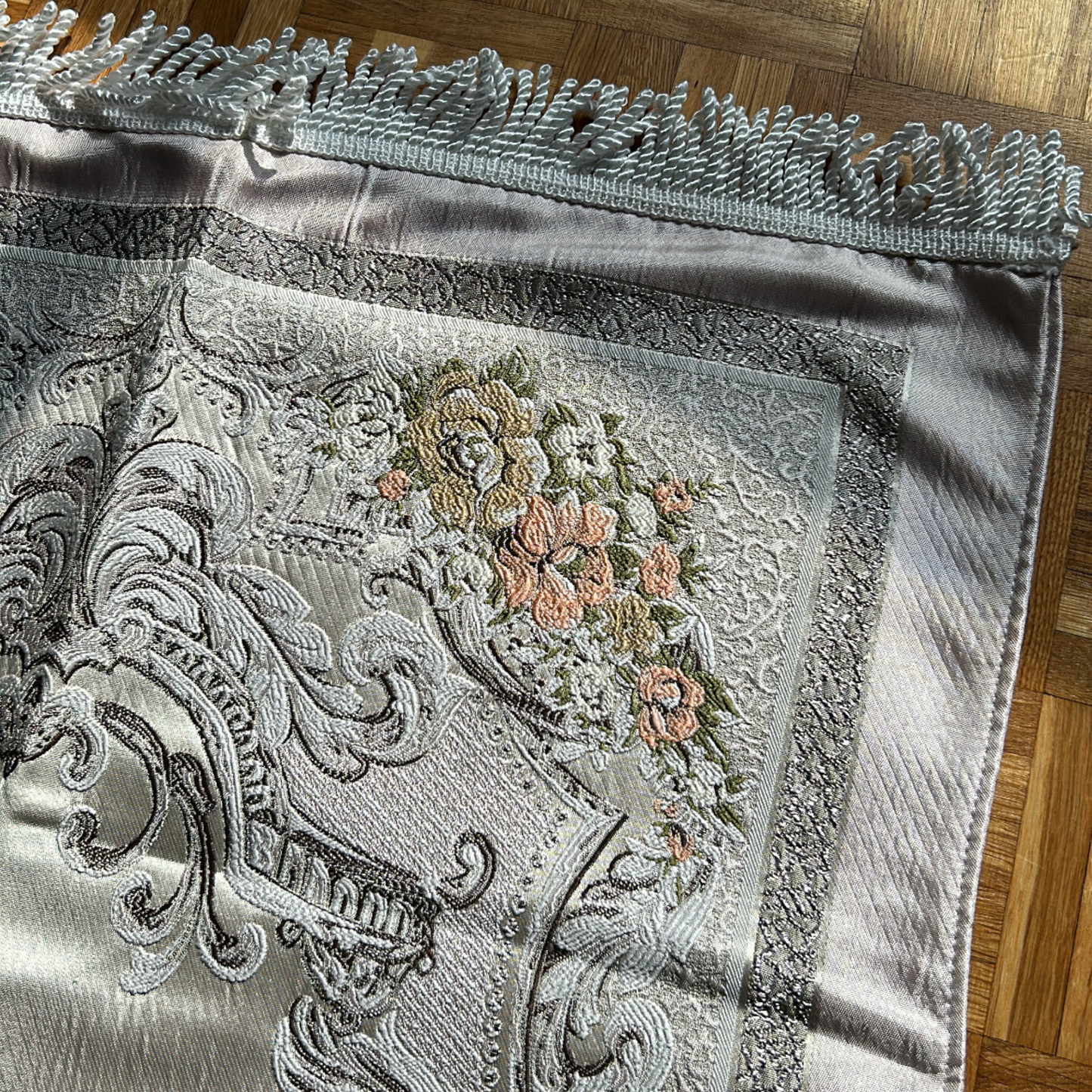 tapis prière brodé