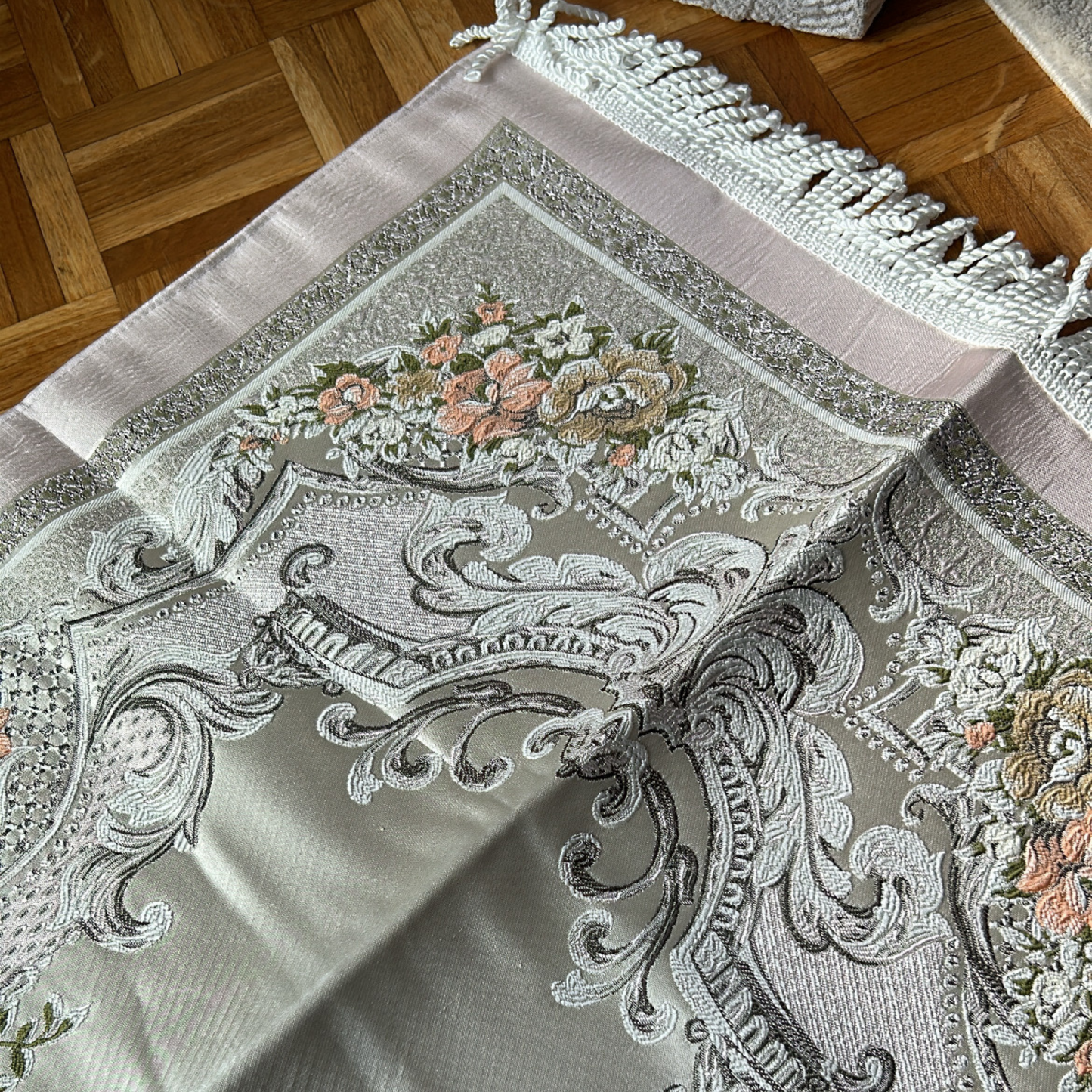 tapis prière brodé