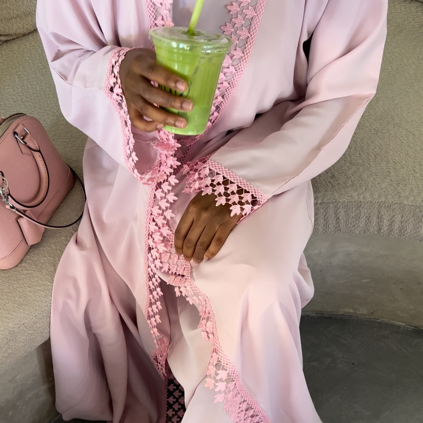Abbaya Delhia